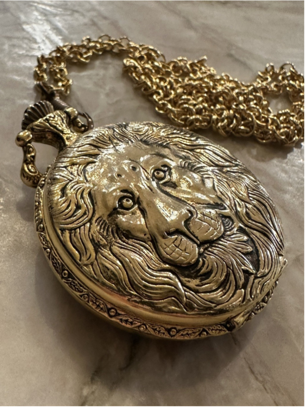 Rare Vintage Caesars Palace Lion Pocket Watch Japan Quartz GoldTone Chain Arabic